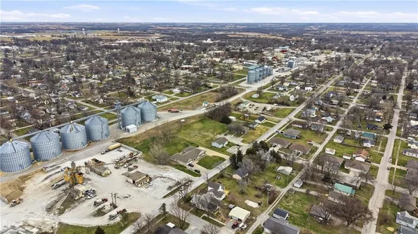 $210,000 | 723 West Prospect Street, Cameron, MO 64429