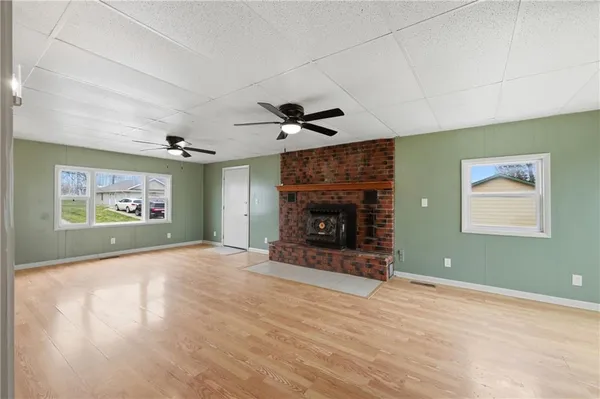 $210,000 | 723 West Prospect Street, Cameron, MO 64429