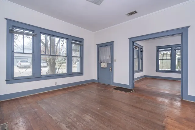 $495,000 | 1621 South College Street, Georgetown, TX 78626