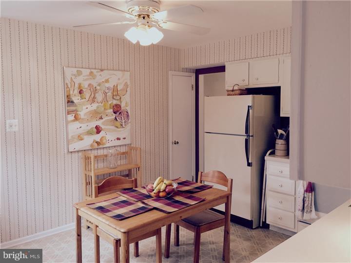 743 Cedar Knoll Road Coatesville, PA 19320 - Photo 9 of 25 Kitchen