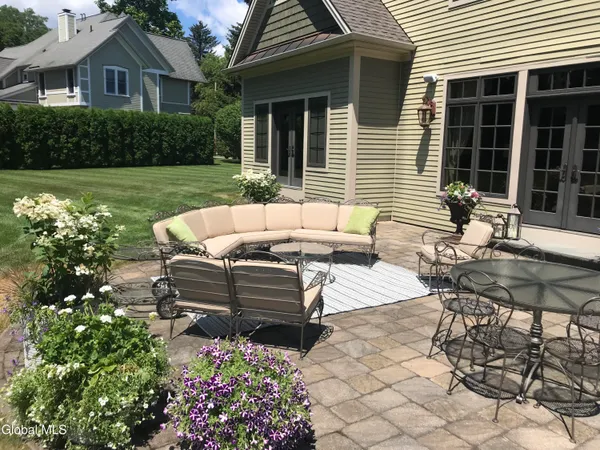 $44,000 | 106 Greenfield Avenue, Saratoga Springs, NY 12866