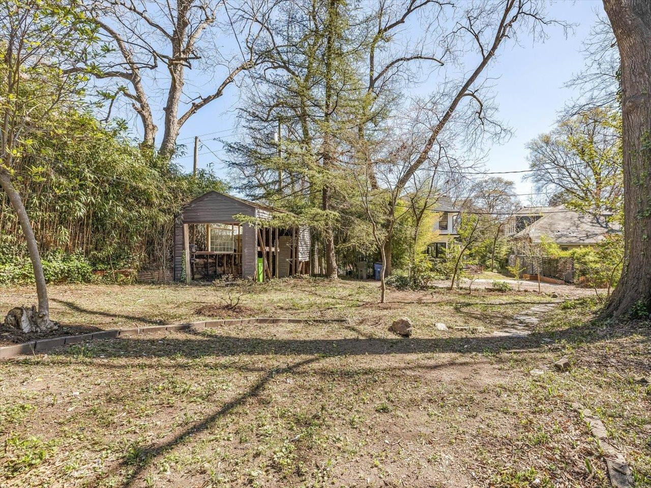 118 Hawthorne Road Raleigh, NC 27605 - Photo 37 of 42 Photo 37