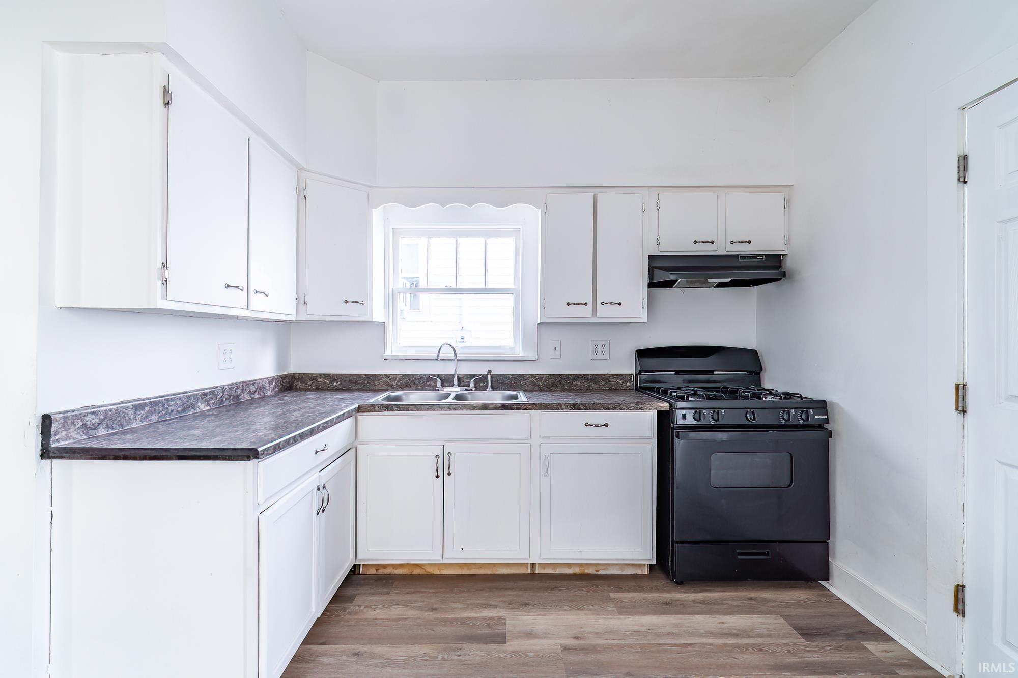 3314 Webster Street Fort Wayne, IN 46807 - Photo 13 of 32