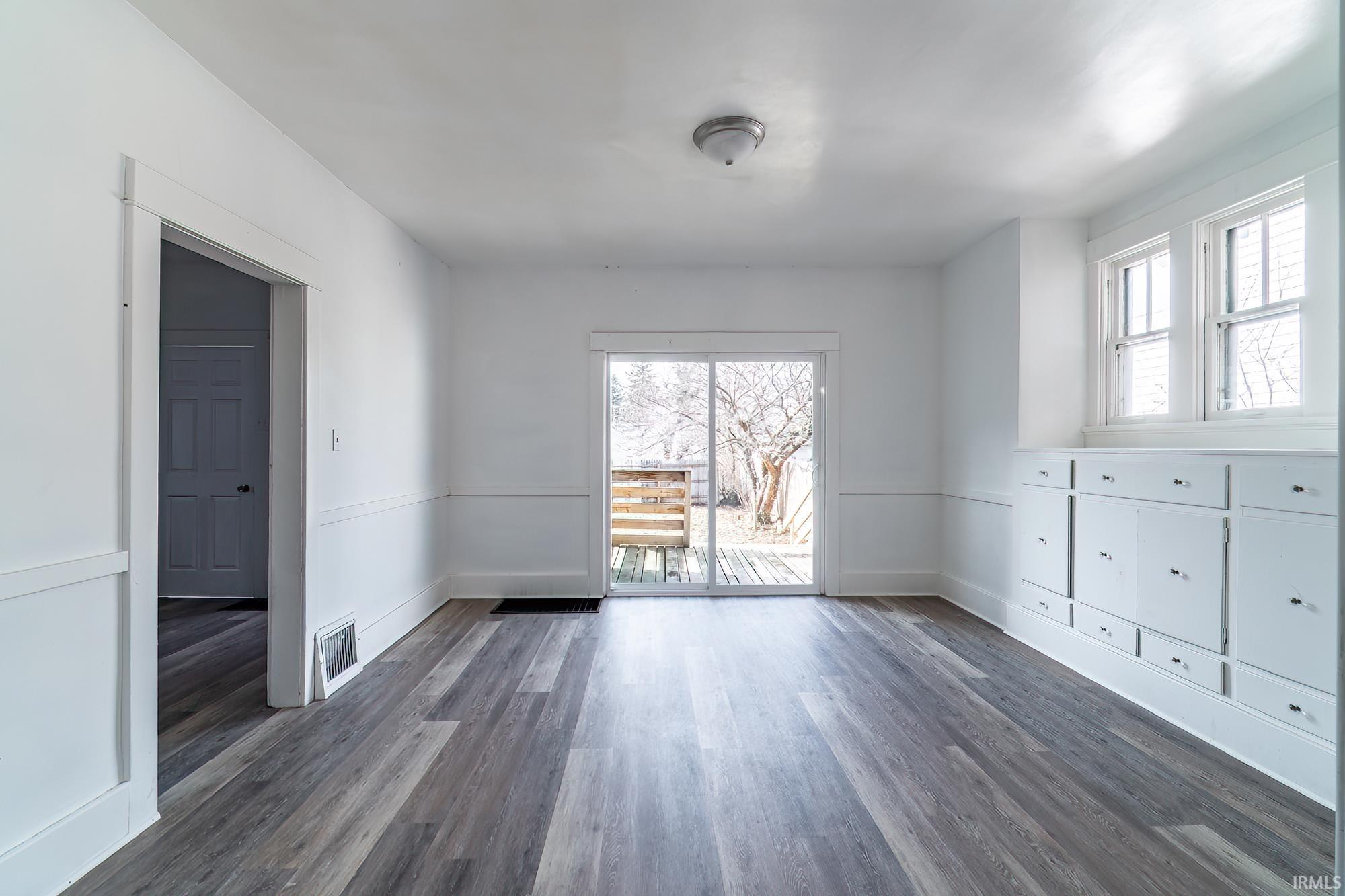 3314 Webster Street Fort Wayne, IN 46807 - Photo 8 of 32