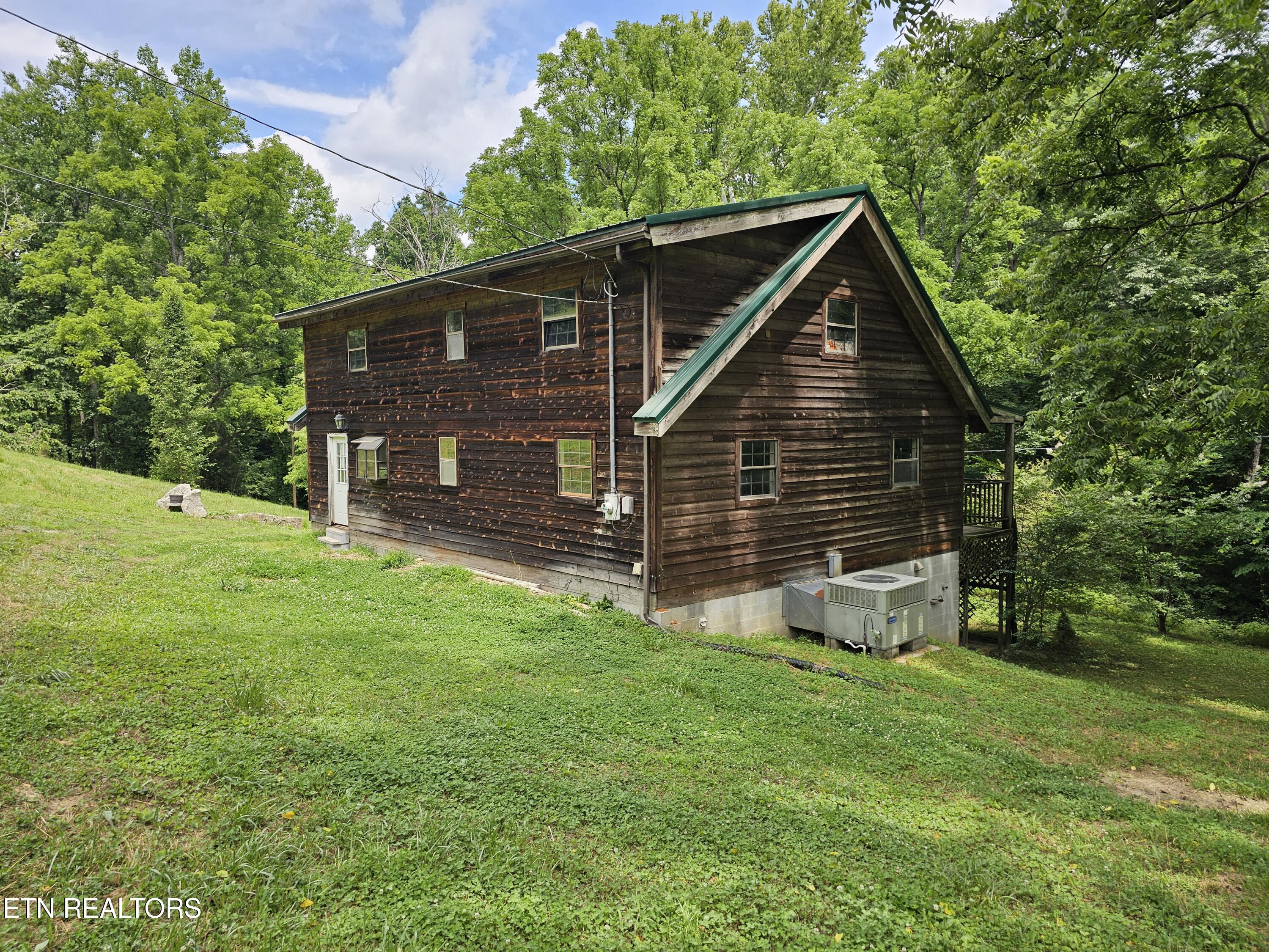 264 Old Long Hollow Road La Follette, TN 37766 - Photo 3 of 26 20260616_121303