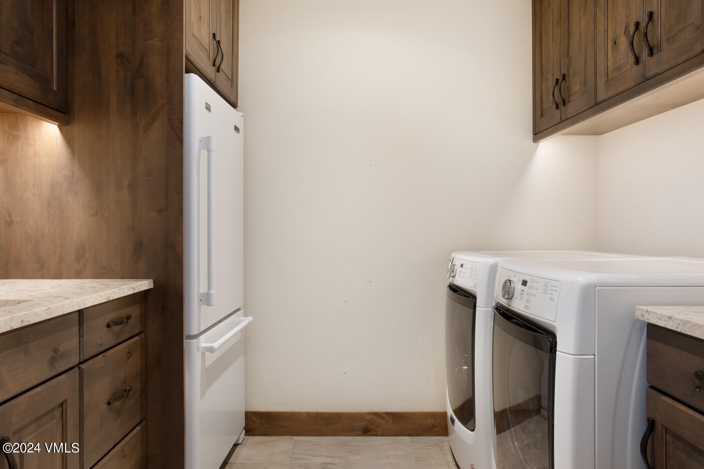 1288 East Haystacker Drive Eagle, CO 81631 - Photo 21 of 34 1288 Lower Level Laundry/Wet Bar