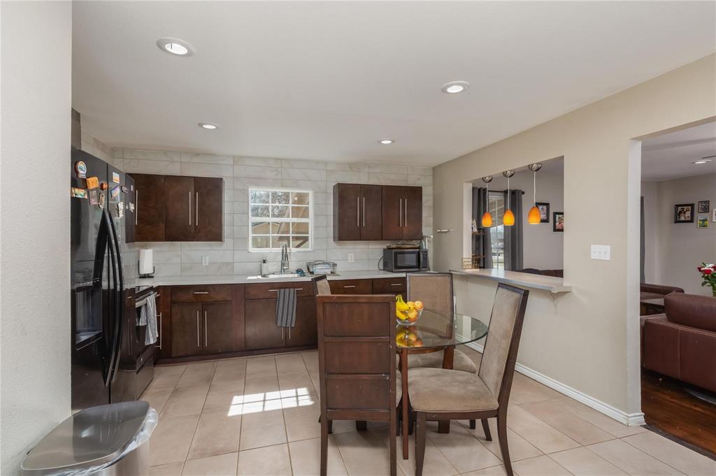 101 Spring Valley Drive Azle, TX 76020 - Photo 13 of 22