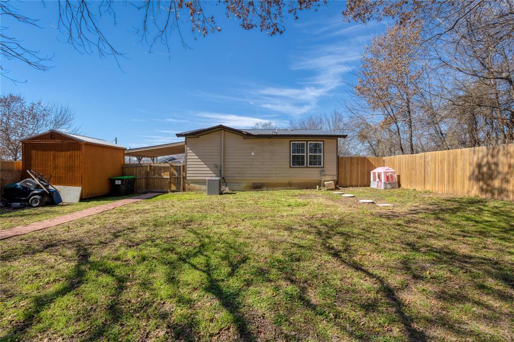 101 Spring Valley Drive Azle, TX 76020 - Photo 19 of 22