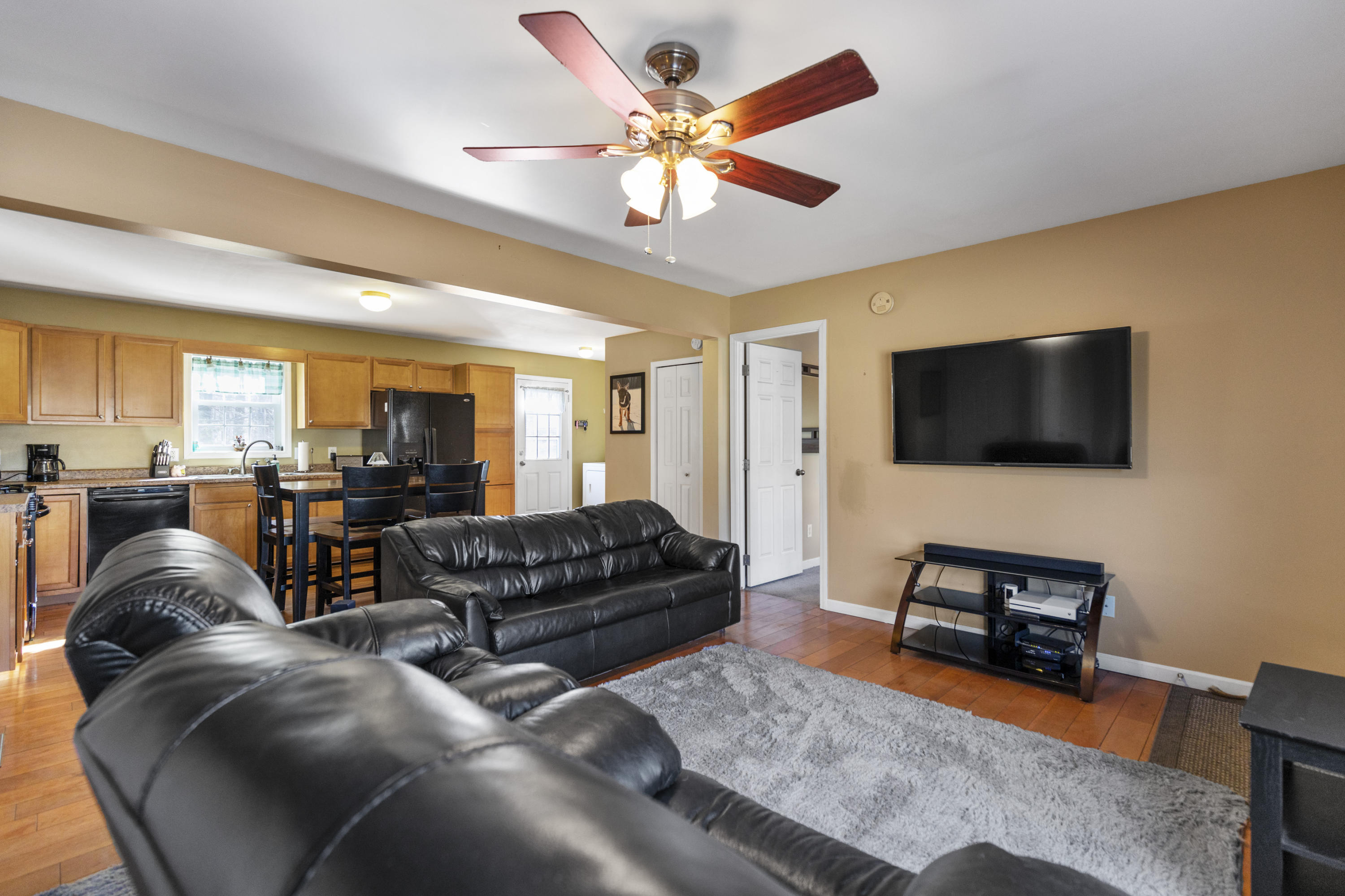 224 Grammar Road Sanford, ME 04073 - Photo 17 of 37 182GrammarRoadSanford_004