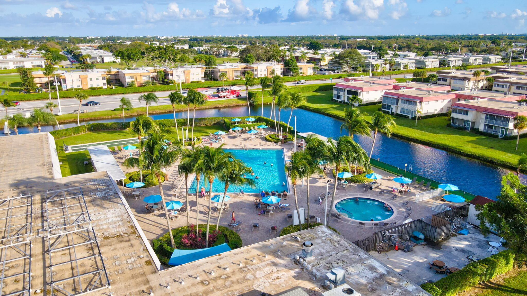 152 Tuscany Lane, Unit C Delray Beach, FL 33446 - Photo 32 of 40 a city view