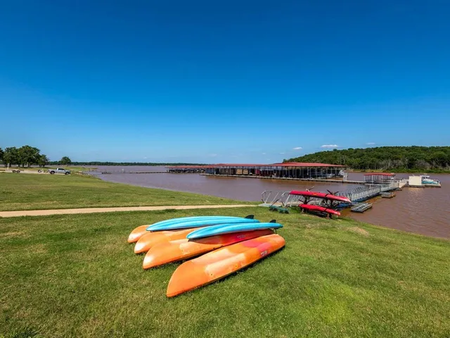 $79,900 | 103 La Paloma Circle, Gordonville, TX 76245