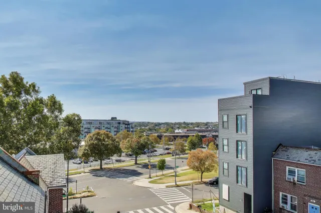 $3,500 | 1011 18th Street Northeast, Unit 8, Washington, DC 20002