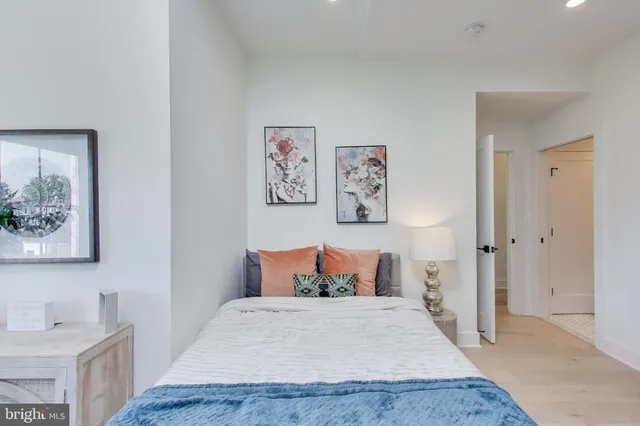 $3,500 | 1011 18th Street Northeast, Unit 8, Washington, DC 20002