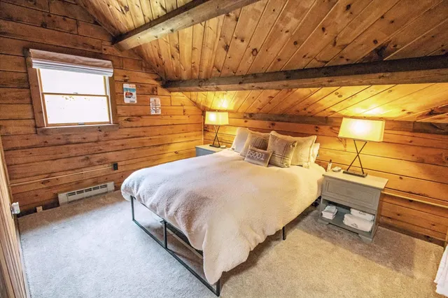 $595,000 | 219 Wildlife Road, Hartford, VT 05001