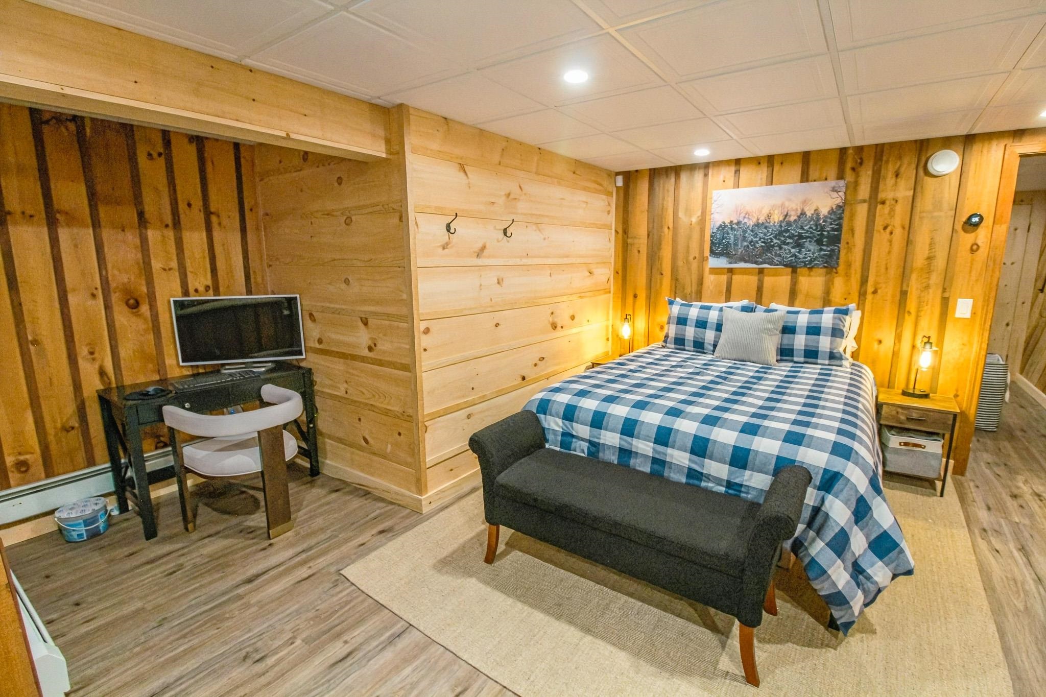 219 Wildlife Road Hartford, VT 05001 - Photo 18 of 36