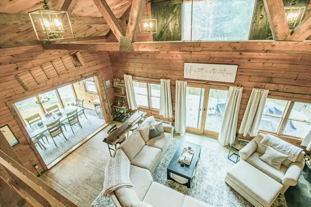 $595,000 | 219 Wildlife Road, Hartford, VT 05001