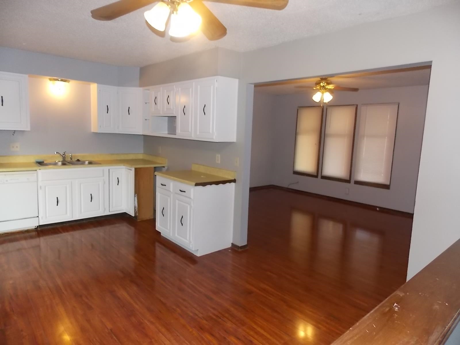 3216 South Walnut Street, Unit 2 Wichita, KS 67217 - Photo 13 of 28
