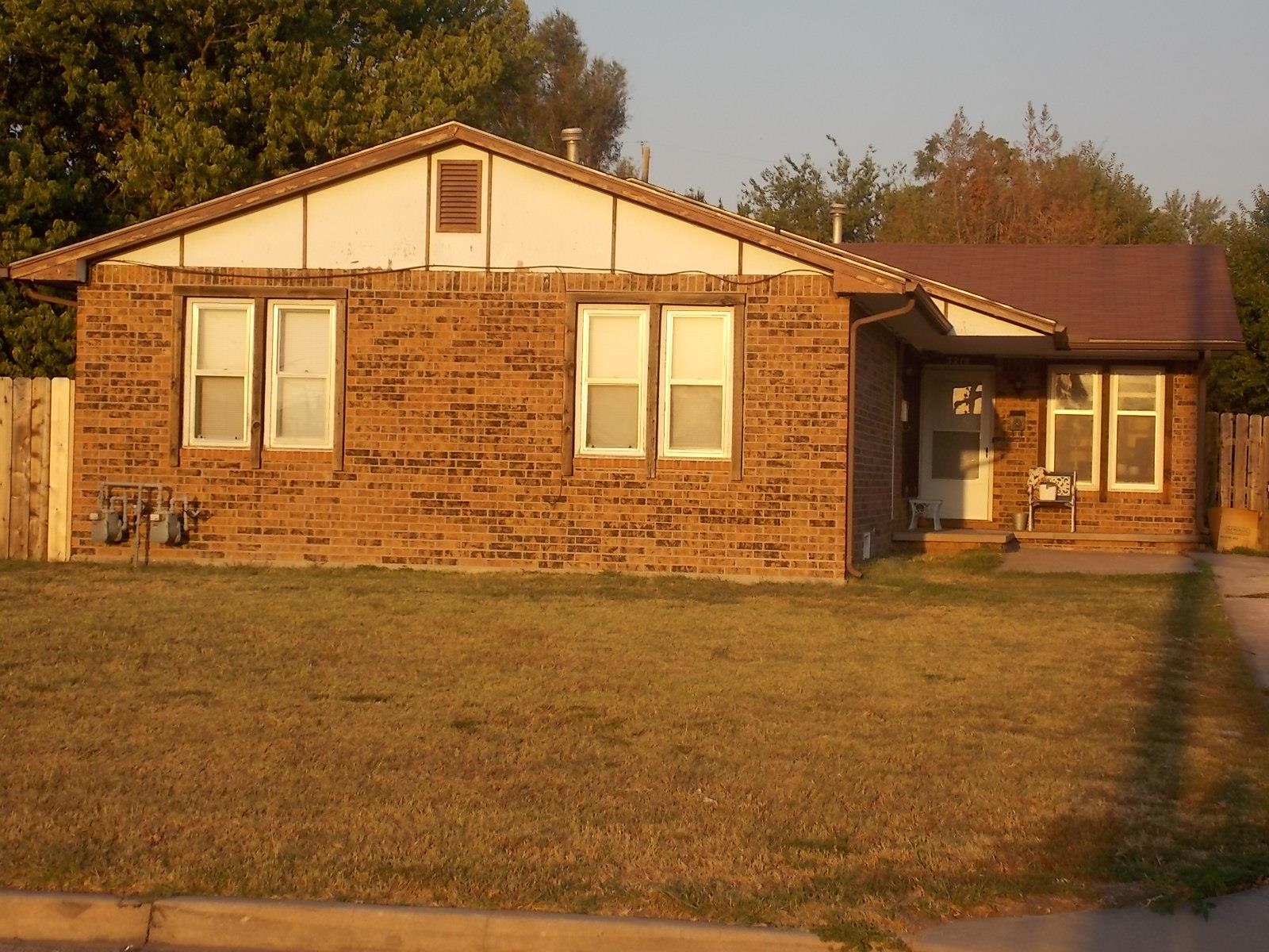 3216 South Walnut Street, Unit 2 Wichita, KS 67217 - Photo 4 of 28