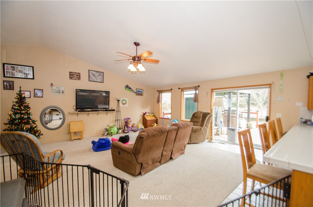 205 Fuller Road Salkum, WA 98582 - Photo 5 of 22 Gallery Image 5