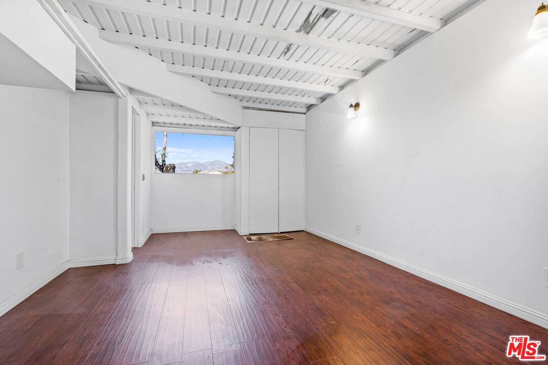 2083 Hanscom Drive South Pasadena, CA 91030 - Photo 11 of 36