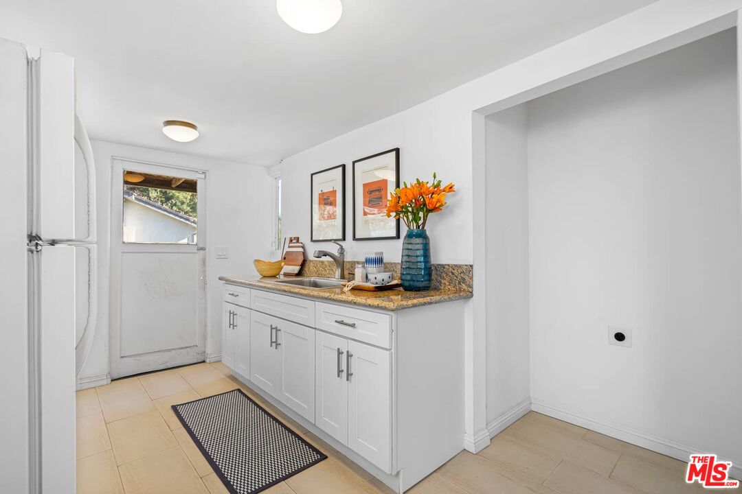 2083 Hanscom Drive South Pasadena, CA 91030 - Photo 15 of 36