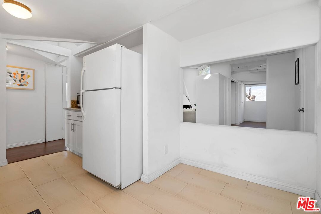 2083 Hanscom Drive South Pasadena, CA 91030 - Photo 16 of 36