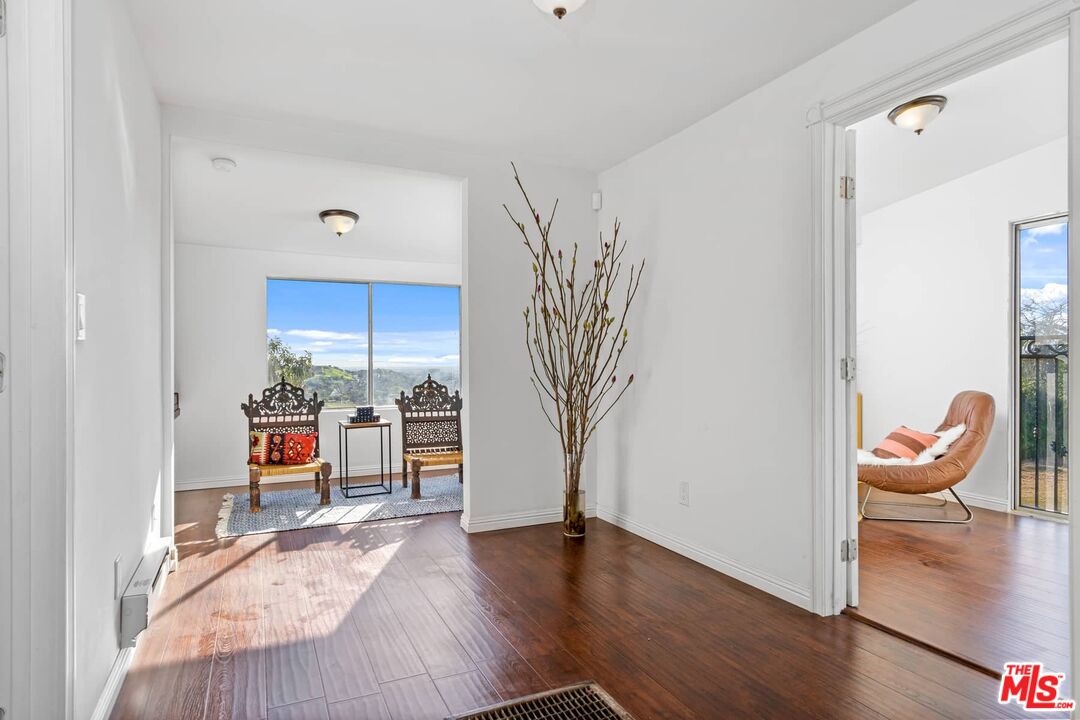 2083 Hanscom Drive South Pasadena, CA 91030 - Photo 19 of 36