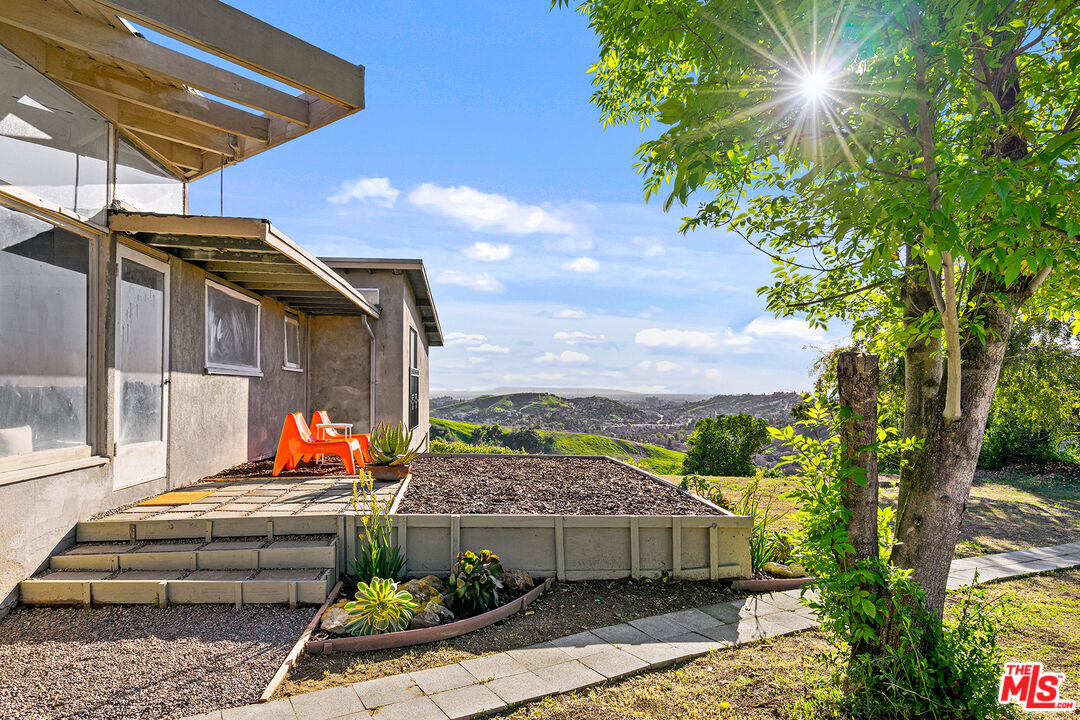 2083 Hanscom Drive South Pasadena, CA 91030 - Photo 25 of 36