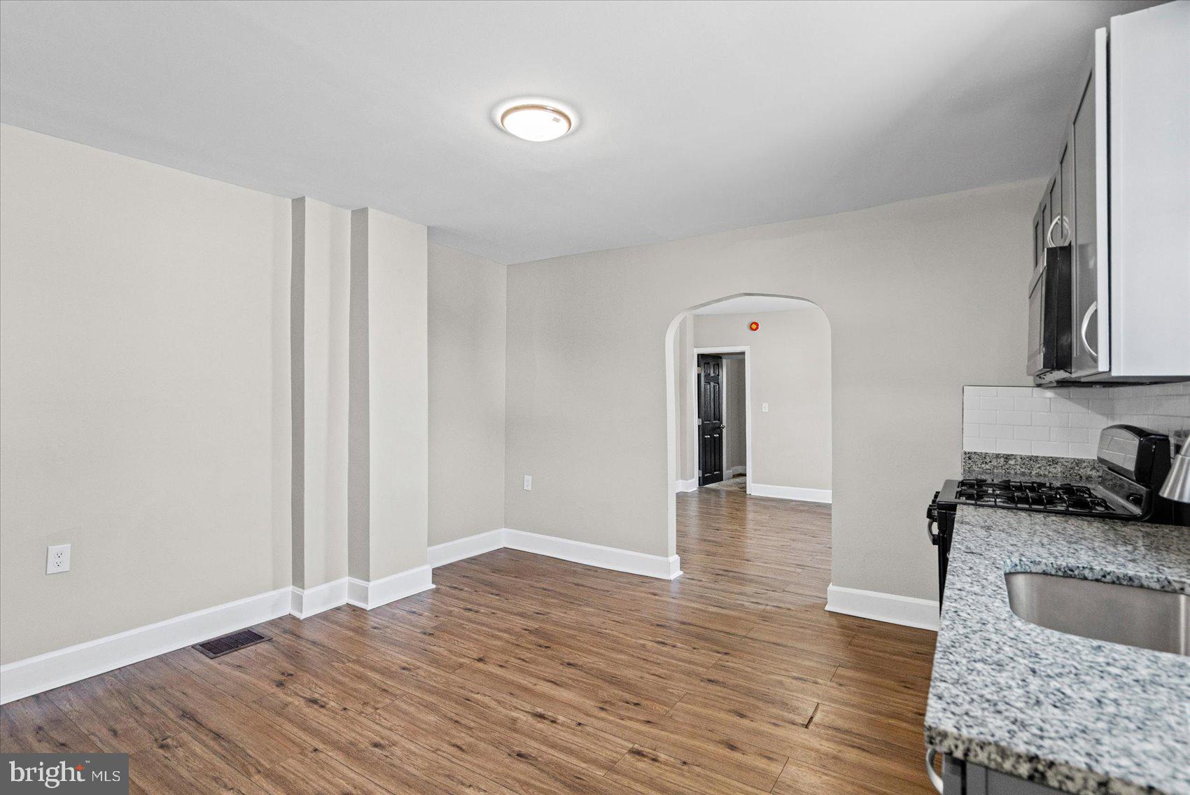 17 Sollers Point Road Dundalk, MD 21222 - Photo 6 of 31