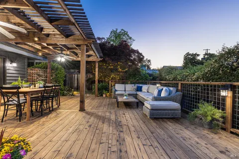 $1,825,000 | 1922 Oak Circle, Yountville, CA 94599