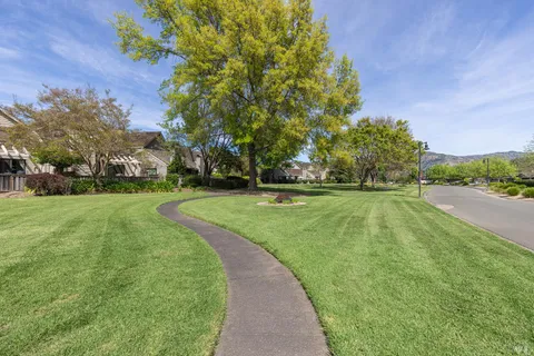 $1,825,000 | 1922 Oak Circle, Yountville, CA 94599