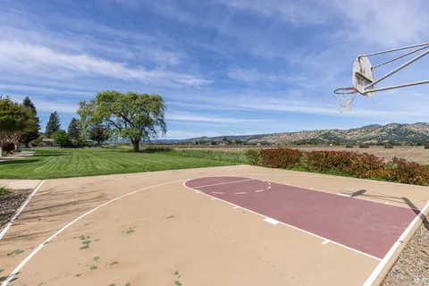 $1,825,000 | 1922 Oak Circle, Yountville, CA 94599