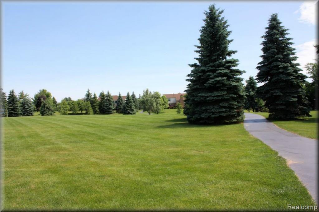 1724 Ridgecrest Rochester, MI 48306 - Photo 23 of 23 Sub Walking Trail.jpg