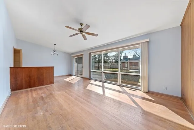 $3,000 | 493 Amherst Avenue, Des Plaines, IL 60016