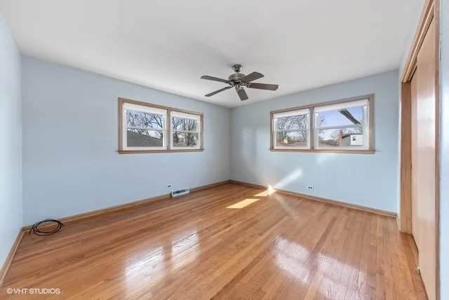 $3,000 | 493 Amherst Avenue, Des Plaines, IL 60016