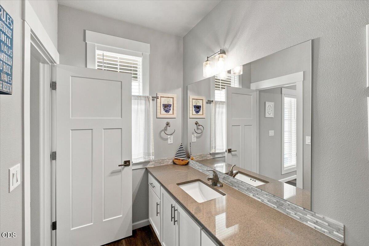 5746 Northeast Tuscan Loop Albany, OR 97321 - Photo 20 of 52 Gallery Image 20