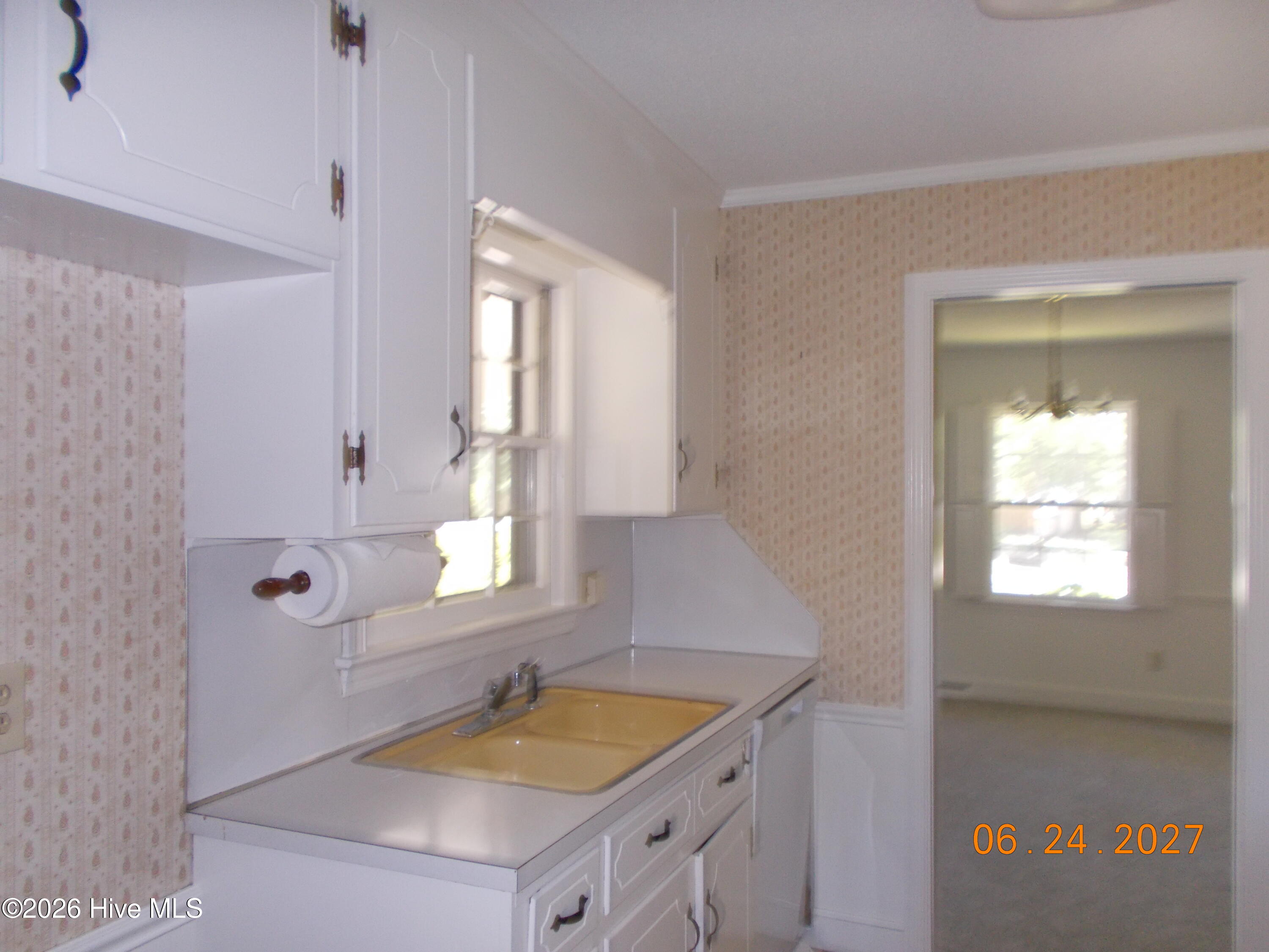 2209 Stanton Road Kinston, NC 28504 - Photo 2 of 11 Kitchen