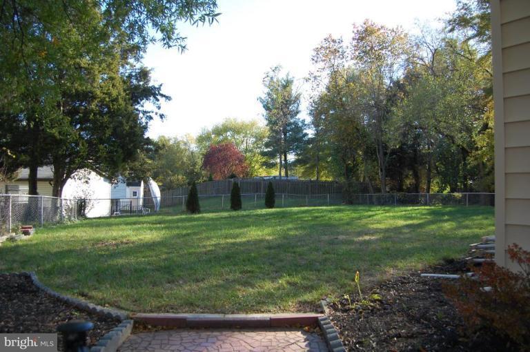 4211 Franconia Road Alexandria, VA 22310 - Photo 20 of 20 Back yard