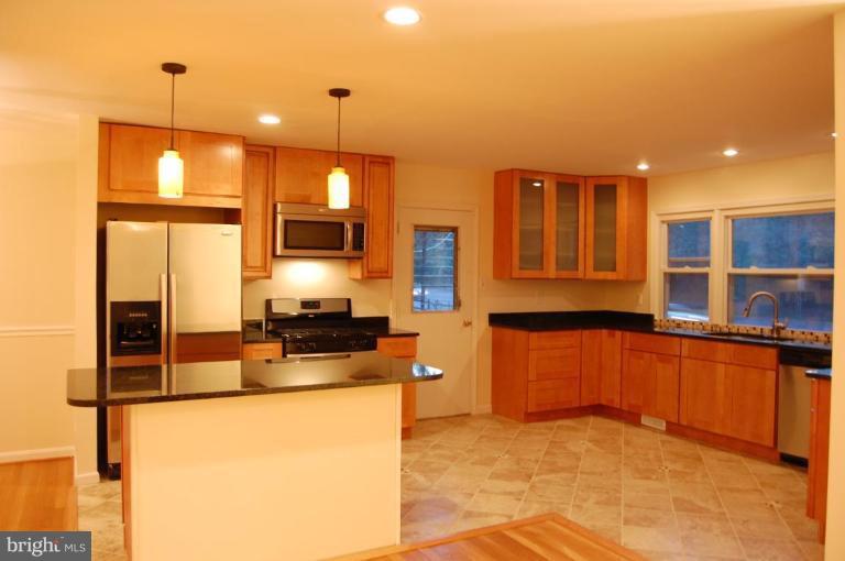 4211 Franconia Road Alexandria, VA 22310 - Photo 5 of 20 Kitchen