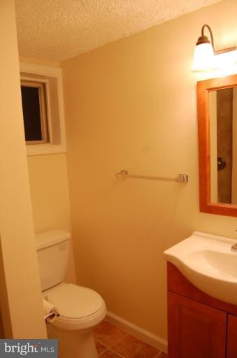 4211 Franconia Road Alexandria, VA 22310 - Photo 9 of 20 Bath #2