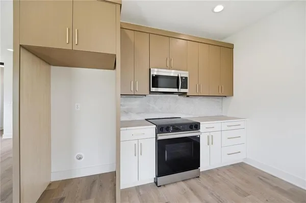 $375,000 | 219 Northwest Orchard Court, Lee's Summit, MO 64063