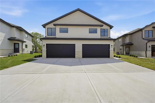 $375,000 | 219 Northwest Orchard Court, Lee's Summit, MO 64063