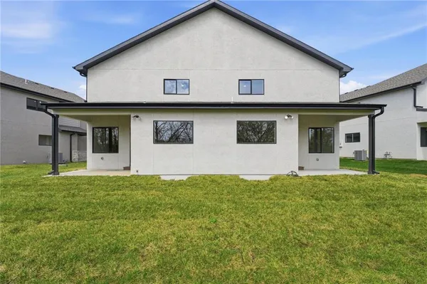 $375,000 | 219 Northwest Orchard Court, Lee's Summit, MO 64063