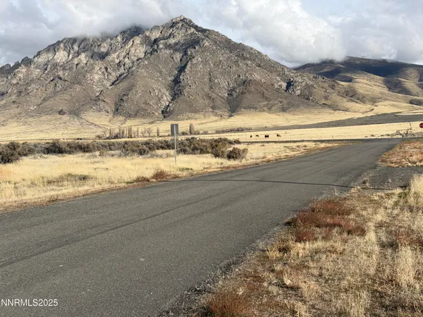 $399,999 | 40 Kunkel Lane, Orovada, NV 89425