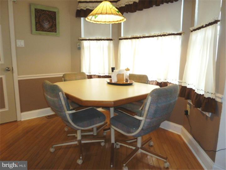 Breakfast Room