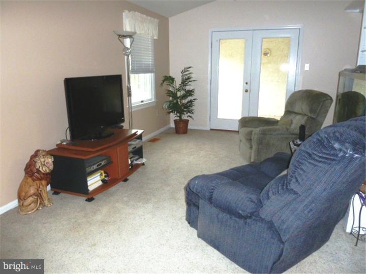 117 South Timber Road Southampton, PA 18966 - Photo 8 of 19 Family Room