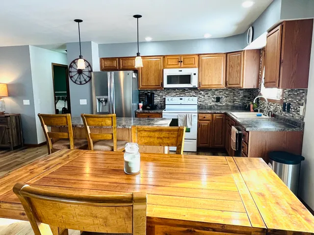 $280,000 | 28414 Clary Lane, Richland Center, WI 53581