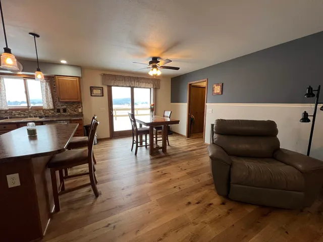 $280,000 | 28414 Clary Lane, Richland Center, WI 53581