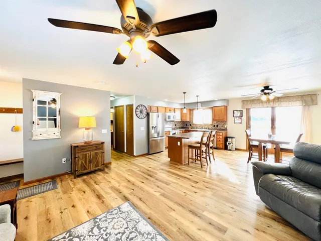 $280,000 | 28414 Clary Lane, Richland Center, WI 53581