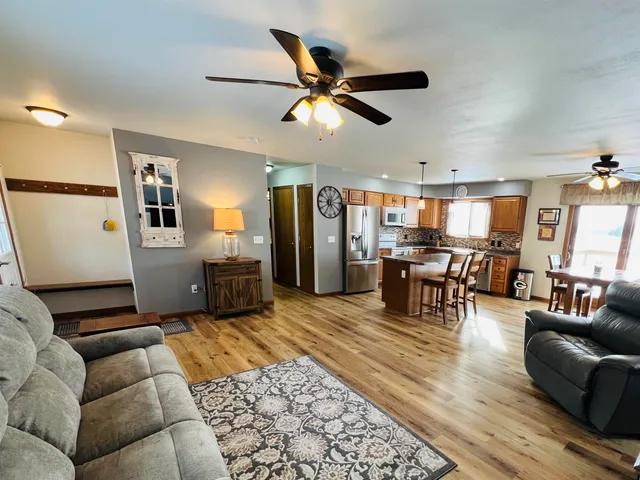 $280,000 | 28414 Clary Lane, Richland Center, WI 53581